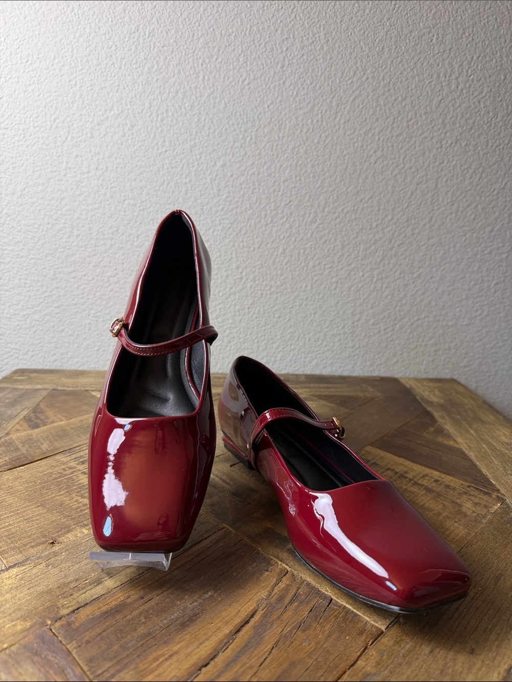 Size 8 Coutgo Patent Mary Jane Flats in Wine Red
